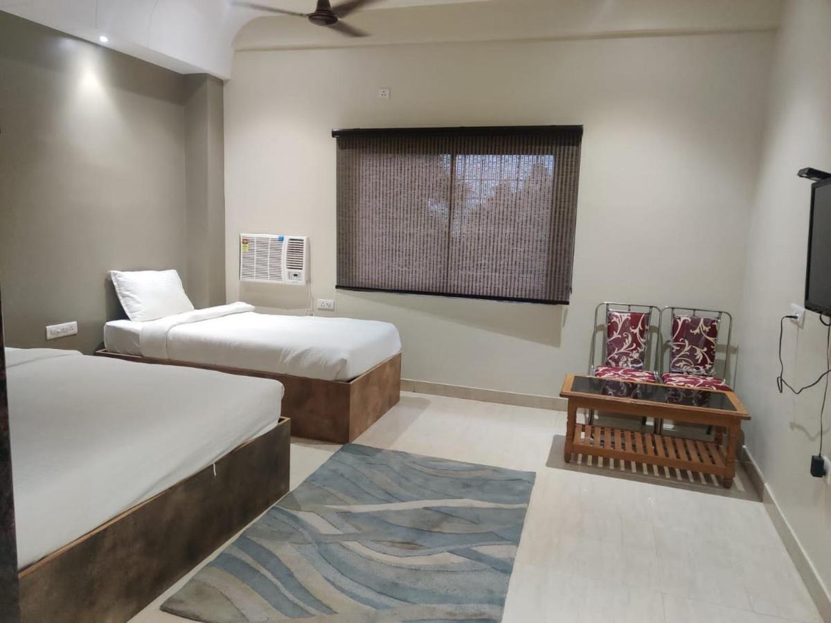 Hotel Sukhdham Allāhābād Junction Exteriér fotografie