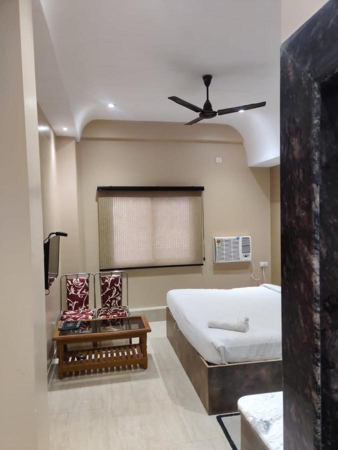 Hotel Sukhdham Allāhābād Junction Exteriér fotografie